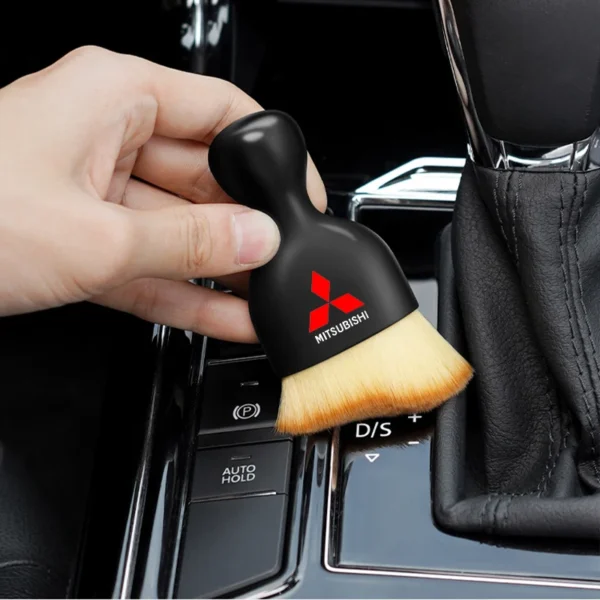 Car Interior Cleaning Tool Dashboard Air Outlet Soft Brush For Mitsubishi Pajero Outlander XL Montero Lancer Triton l200 Galant